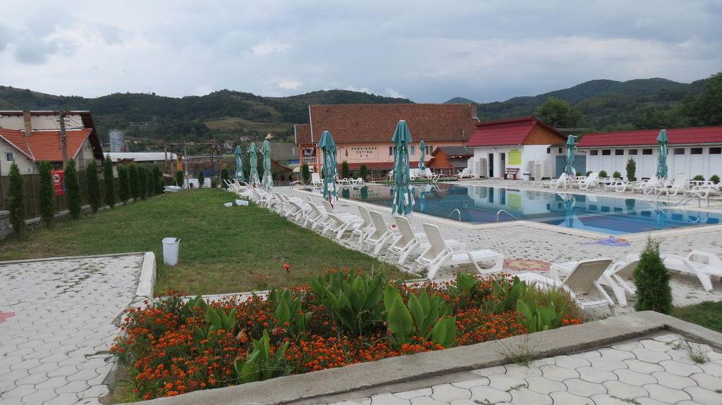 Pensiunea Cetina Brád Kültér fotó
